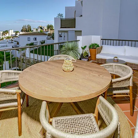 Апартаменты Paraiso Pueblo B52 Эстепона