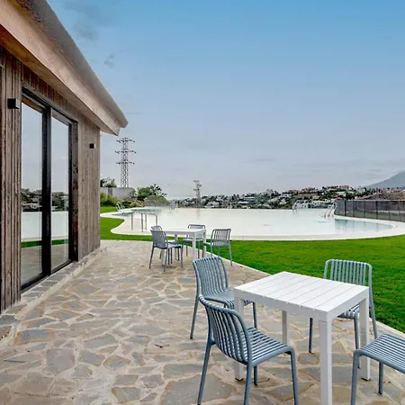 Paraiso Pueblo B52 * Estepona